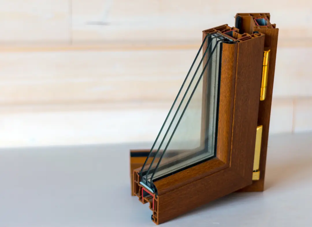 Installation de fenêtre en bois sur mesure Théoule-sur-Mer